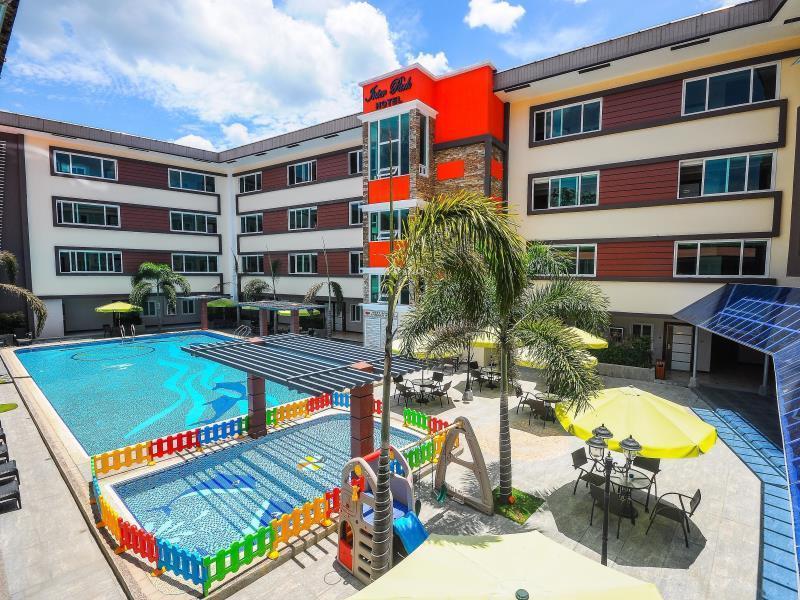 ホテルInterpark Subic Bay エクステリア 写真
